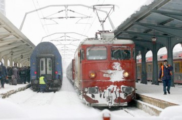 Circulaţia trenurilor de călători, modificată pe mai multe secţii